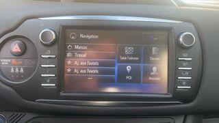 Yaris III 1.5 VVT-i 100 Hybrid E-CVT Dynamic - Automatique 2019 occasion 83510 Lorgues