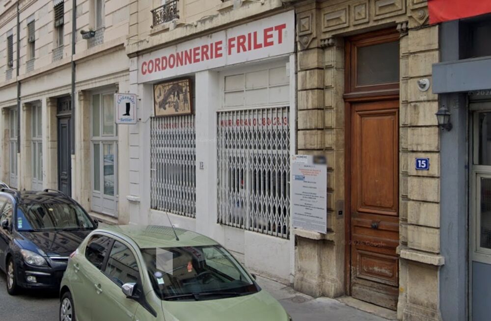   Murs à vendre LYON 6EME (69), local d'une surface totale de 57 m² environ plus mezzanine de 27 m² utiles 