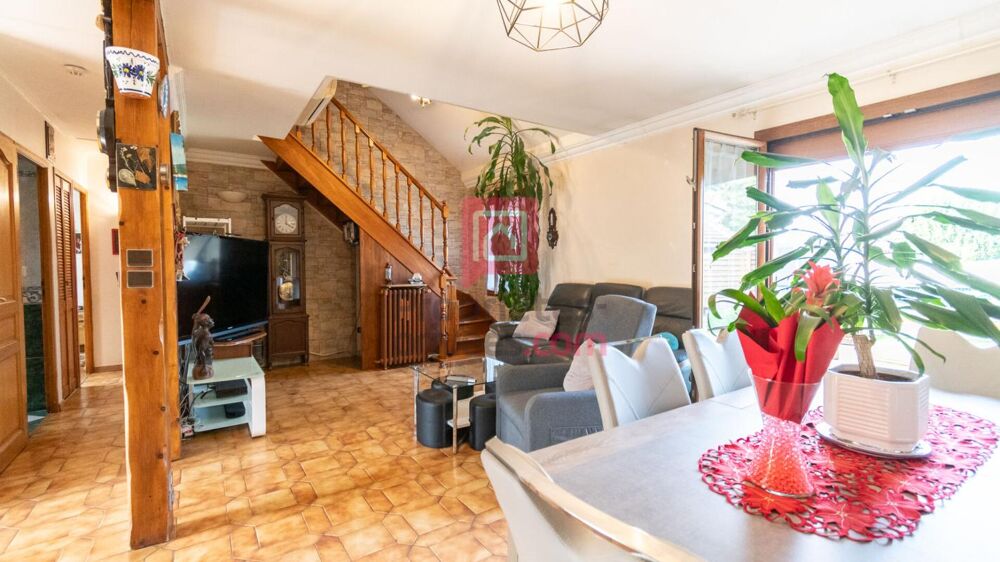 Vente Maison Vend cette maison familiale 4 chambres  88 m² et un jardin de 792 m² Quartier recherché de Saint-Pathus Saint pathus