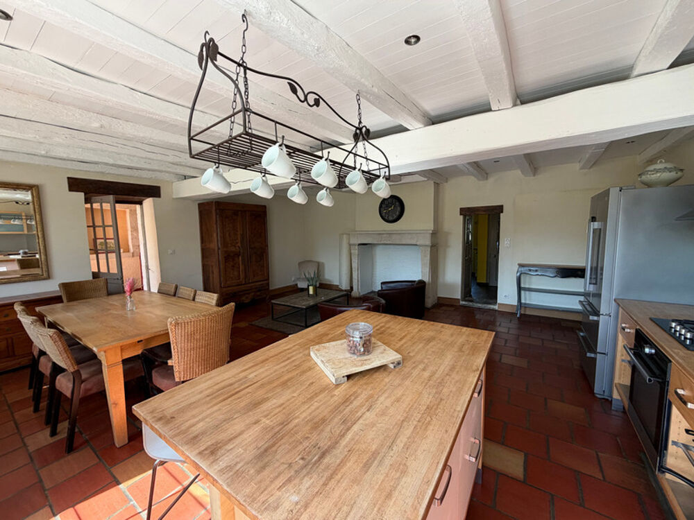 Vente Ferme VOUILLE LES MARAIS 85450 CALME ABSOLU MAGNIFIQUE PROPRIETE GRAND CONFORT AVEC DEPENDANCES ET JARDIN Vouille les marais