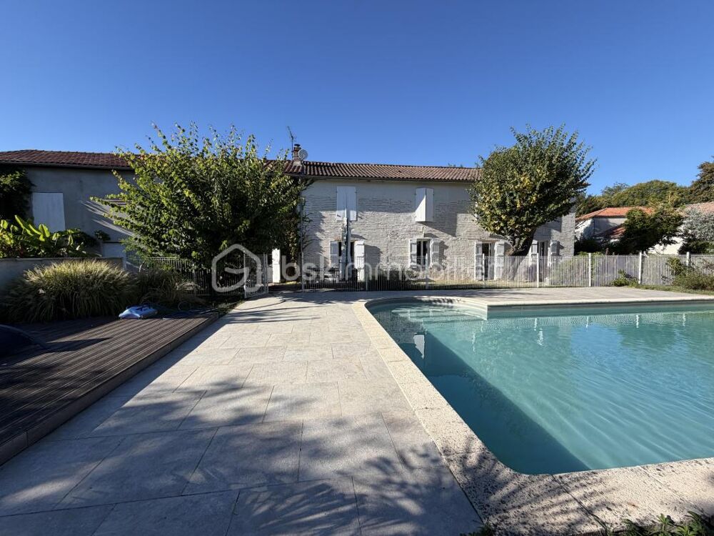 MAGNIFIQUE LONGÈRE EN PIERRES - CACHET- GÎTES - PISCINE - SÉCHOIR