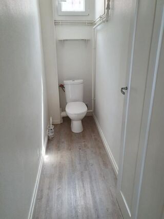  Appartement à louer 3 pièces 61 m²