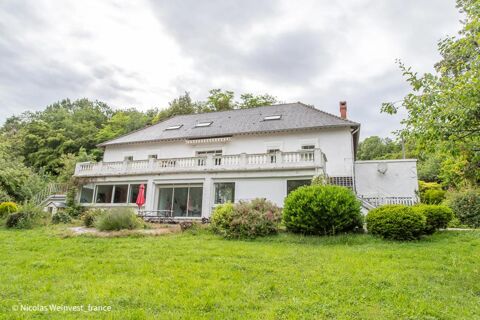   Maison de 14 pièces de 510 m² à Verdelot Maison - 14 pièce(s) - 510 m²