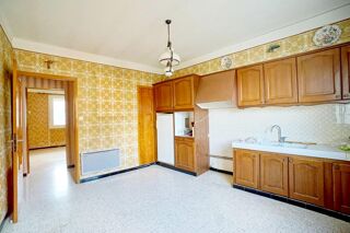 Vente Maison Salindres - Ensemble immobilier  - Appartement + Local commercial loué Salindres