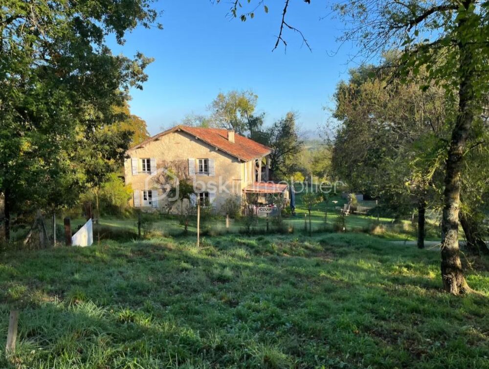 Vente Maison Petit hameau verdoyant : 3 maisons de charme dans un écrin de verdure et de tranquillité Cezan