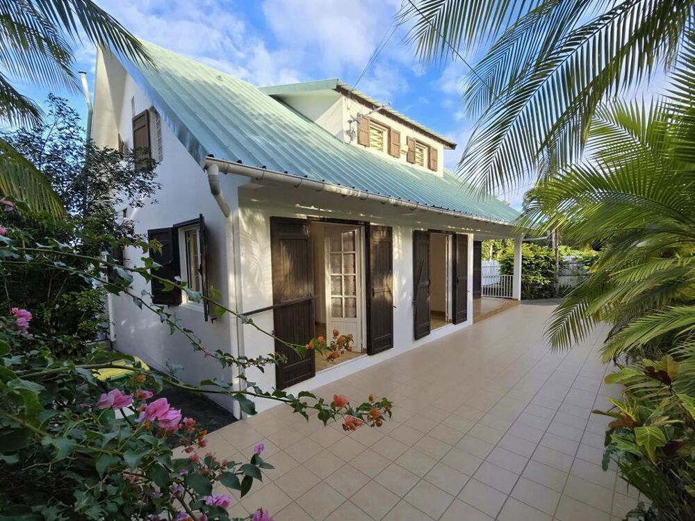 Location Maison Maison meublée avec 6 chambres - Ligne des 400 St Pierre Saint pierre