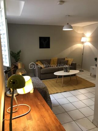  Appartement à louer 1 pièce 25 m²