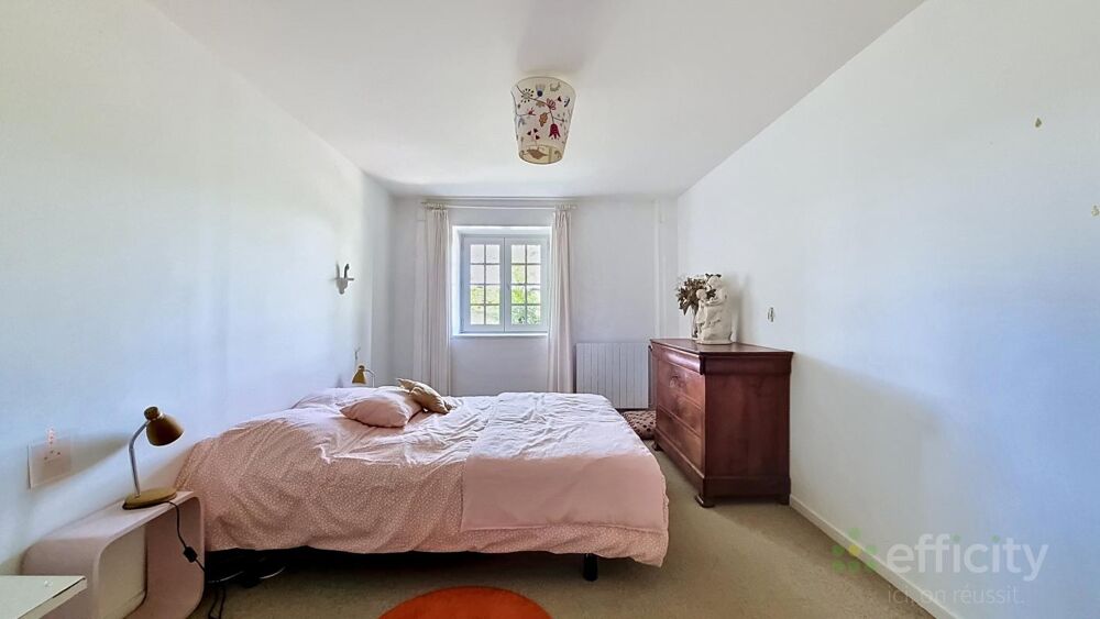 à vendre  Propriété/château Saint-Grégoire (35760)