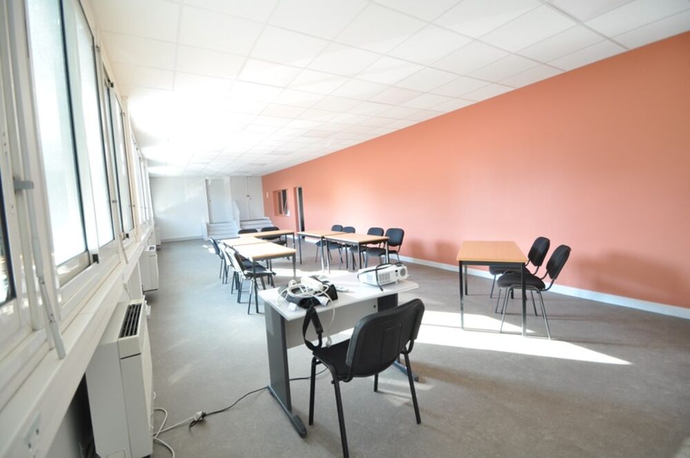   Orléans centre, à louer 141 m² de surface à vocation professionnelle, quartier gare Orleans