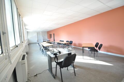   Orléans centre, à louer 141 m² de surface à vocation professionnelle, quartier gare 