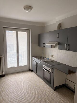  Appartement � louer 4 pi�ces 80 m�