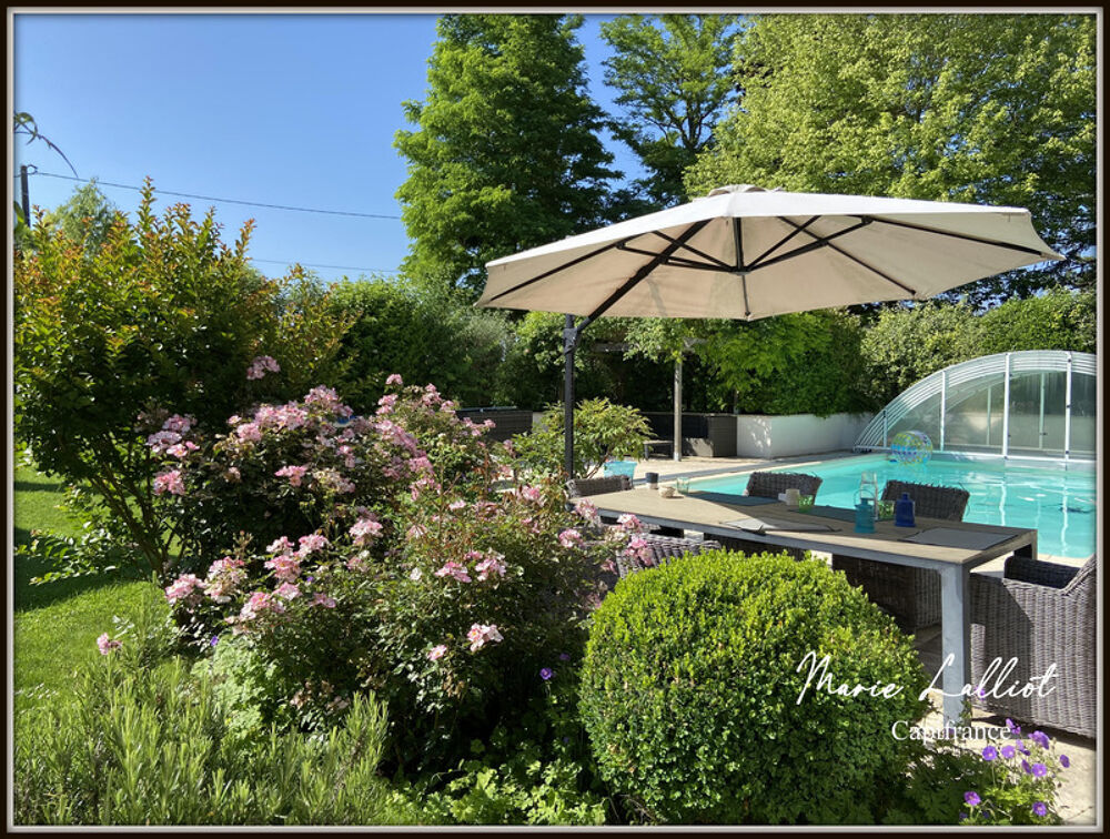 Vente Maison Propriété Pierres apparentes, 242m², 5 chambres, Dortoir enfant et mezzanine, Loiret, Piscine, Jacuzzi, Terrain de tennis, Garag Courcy aux loges