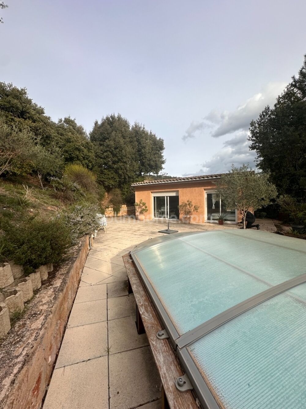 Vente Villa Villecroze – Propriété de charme avec studio indépendant, piscine et fort potentiel Villecroze