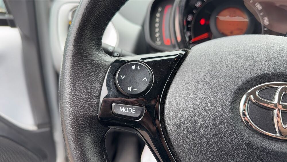 Aygo 1.0 72 X-Play 2019 occasion 76140 Le Petit Quevilly