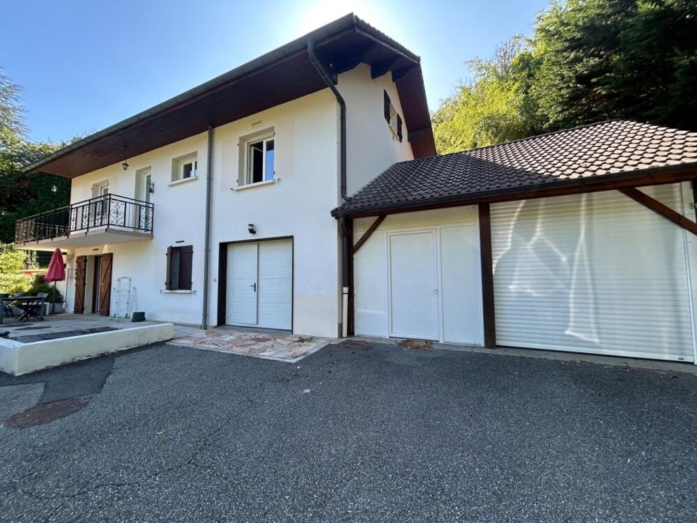 Vente Maison viviers du lac maison 7 pièces 158 m2 env + T2 loué + 2 garages avec terrain de 2500 m2 environ Viviers du lac