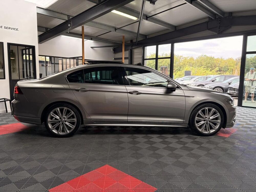 Passat Carat Edition 4Motion BMT/Start-Stop R-LINE 2016 occasion 17139 Dompierre-sur-Mer