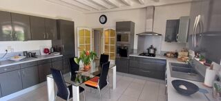  Maison  vendre 9 pices 250 m