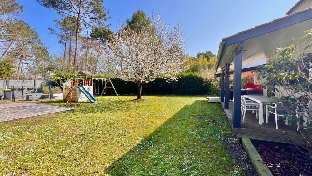 VILLA BOIS EN LISIERE DE FORÊT AVEC PISCINE ET JACUZZI