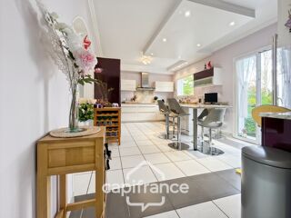  Maison � vendre 7 pi�ces 215 m�