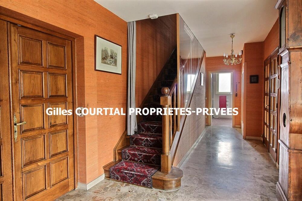 Vente Maison Saint-Julien-Chapteuil  43260  maison traditionnelle de 1972 sur deux niveaux élevés sur sous-sol  302 m² habitables 6 chambres Saint julien chapteuil