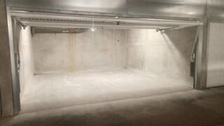 Parking / Garage à louer 