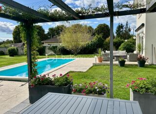  Maison � vendre 8 pi�ces 205 m�