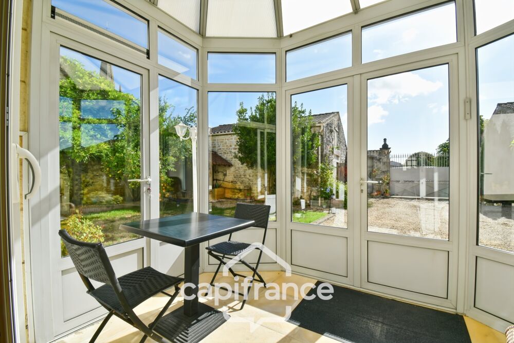 Vente Maison Maison de caractère avec 4 chambres - 6pièces - 268 m² habitables - piscine - jardin et dépendances à BIGNAY Saint jean d angely