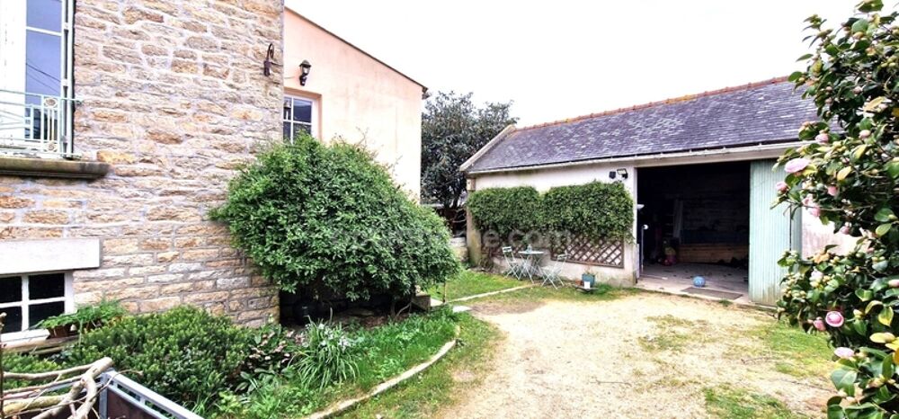 A vendre-Douarnenez- Maison année 30-Garage-sous-sol-jardin