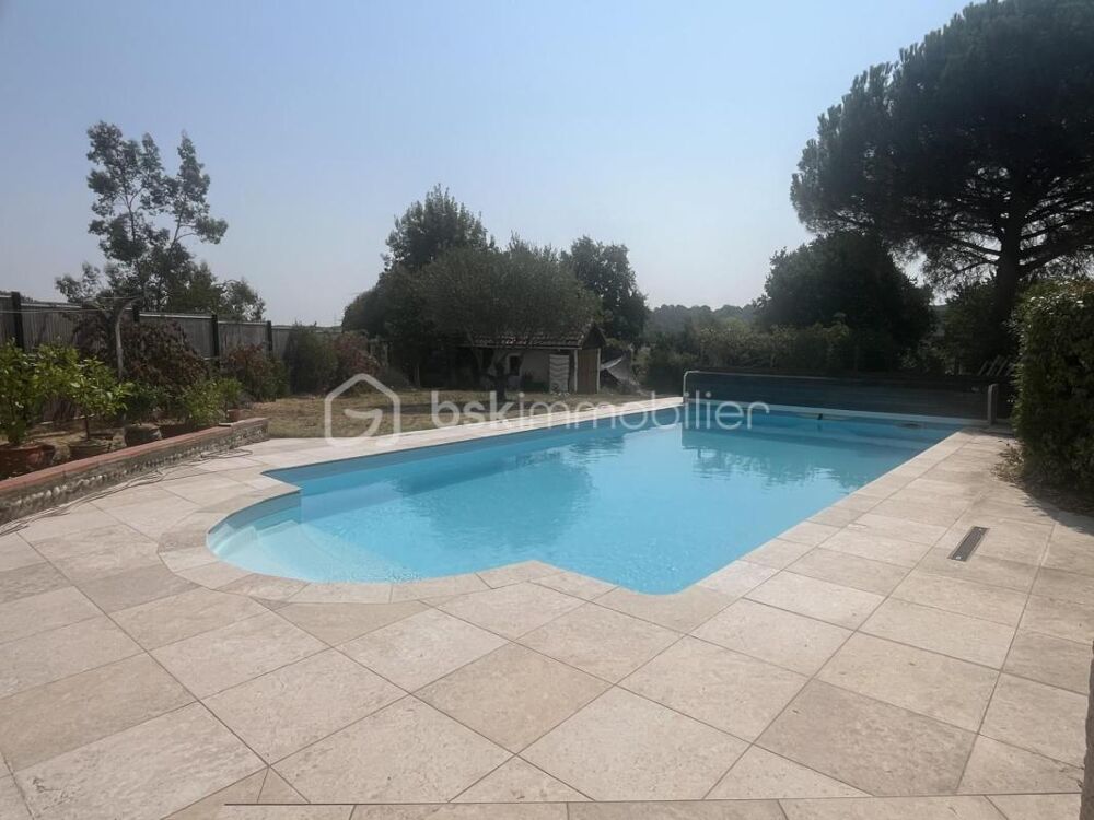 Charme et volume pour cette Toulousaine avec piscine