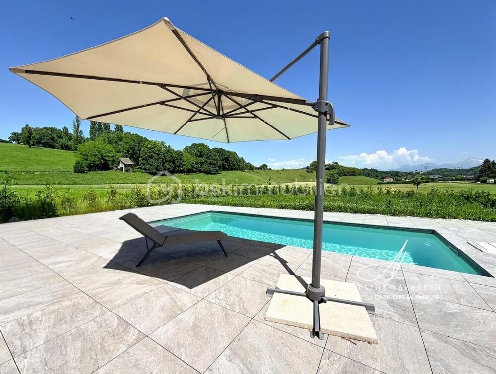 Magnifique maison contemporaine de 230m2 au total