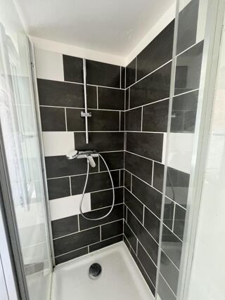  Appartement à louer 1 pièce 28 m²