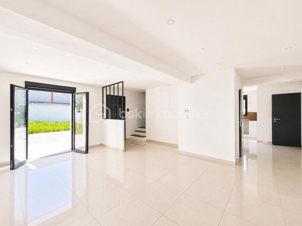 Vente Maison EN EXCLUSIVITÉ – Maison familiale rénovée, DPE A, à deux pas du centre-ville Villefranche sur saone