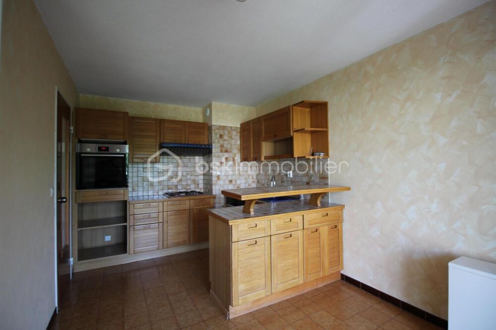 ? À LOUER  Appartement T2 avec balcon et vue montagnes