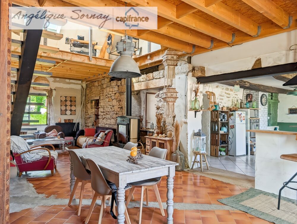 Vente Maison longère avec dépendances sur 3 115 m² – Francheville 39230 Francheville
