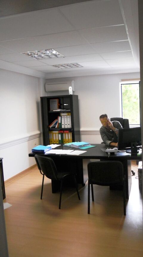   À LOUER – BUREAUX ÉQUIPÉS – PORT MARIANNE / LATTES 