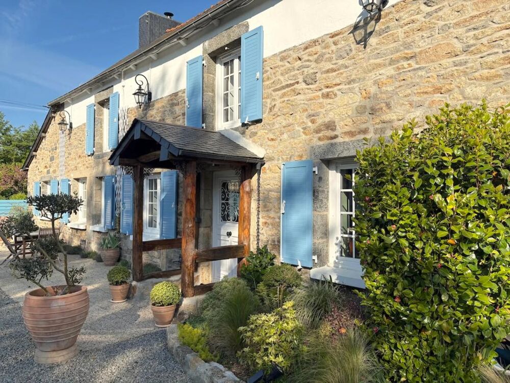 Vente Maison Maison de 7 pièces de 235 m² à Le Mené Le mene