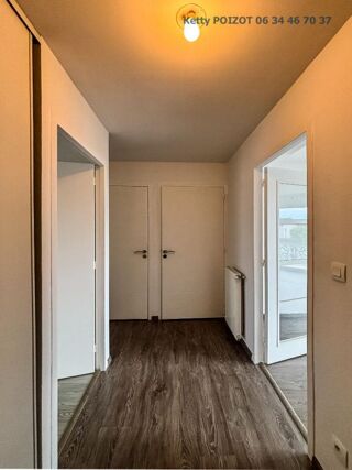  Appartement à louer 3 pièces 58 m²