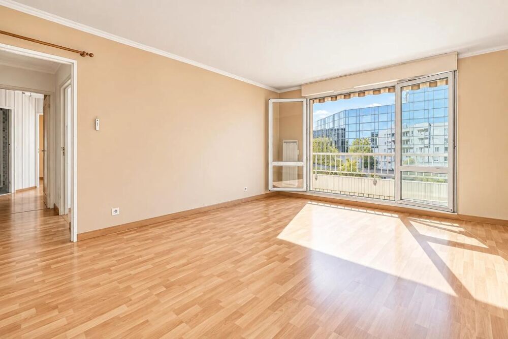 Appartement 3 pièces - balcon - de 65 m² à Issy-les-Moulineaux