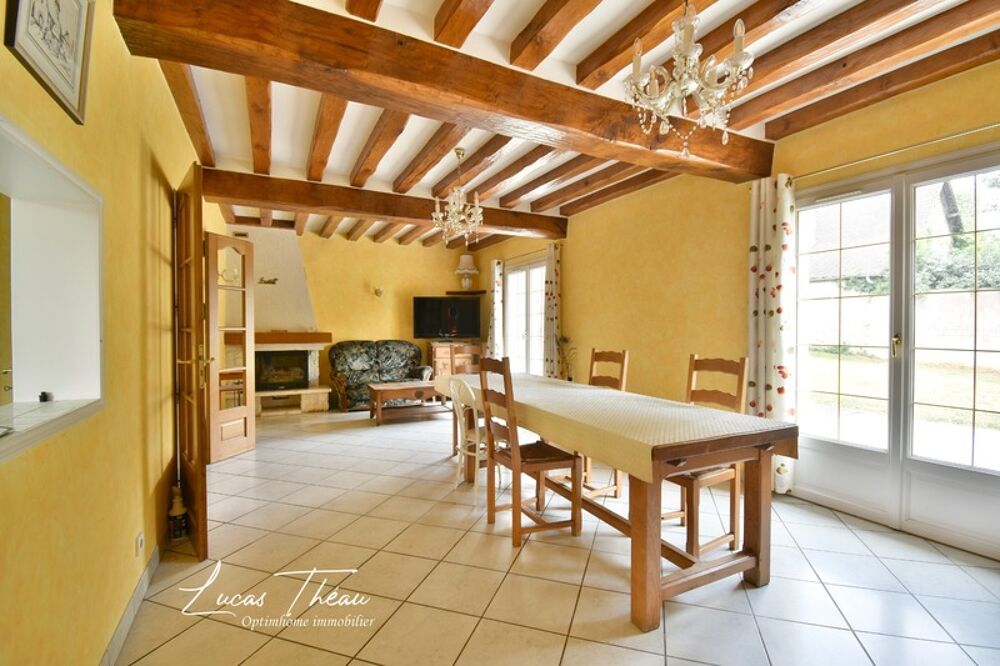 Maison familiale de 165 m²  7 chambres  Terrain de 1 926 m²  Proche A13
