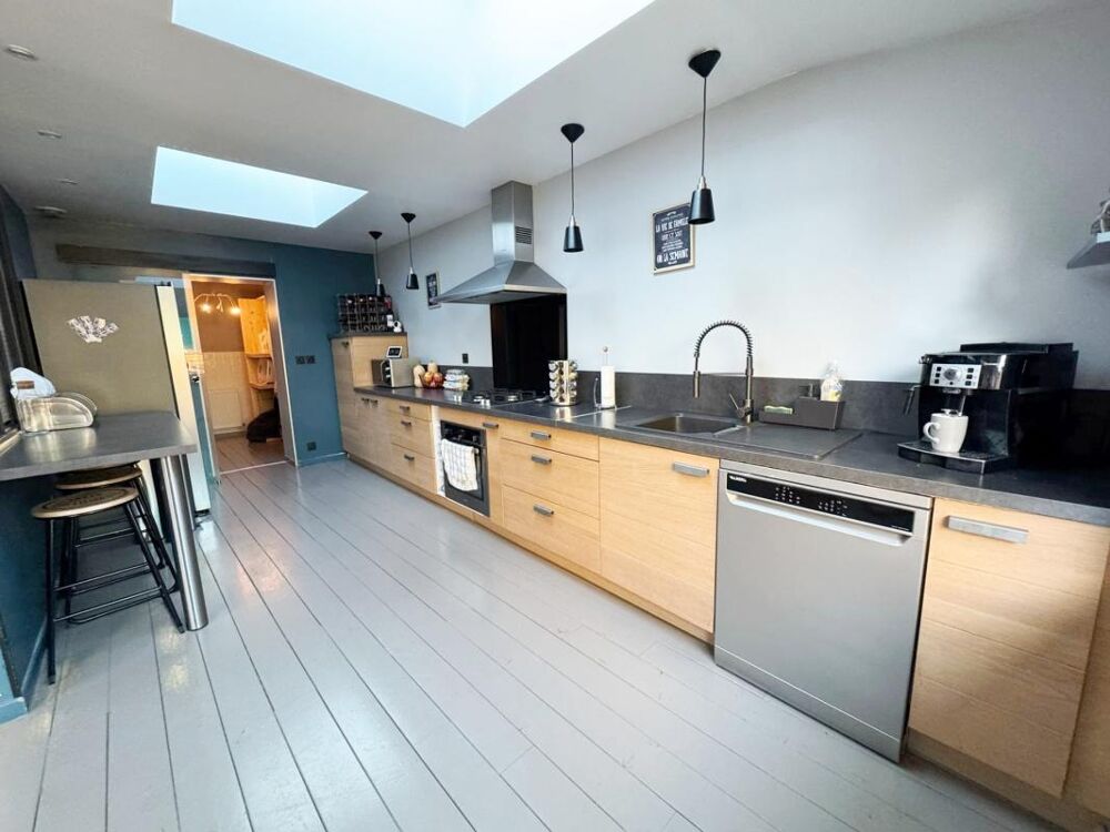 Vente Maison Maison 6 pièces 4 chambres lumineuse – Jardin – Le Mans Nord / Hôpital Le mans