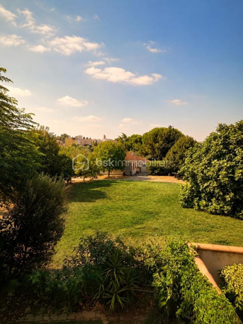 Vente Villa À saisir – Maison familiale 3 chambres avec garage, jardin et agréable cadre de vie Beziers
