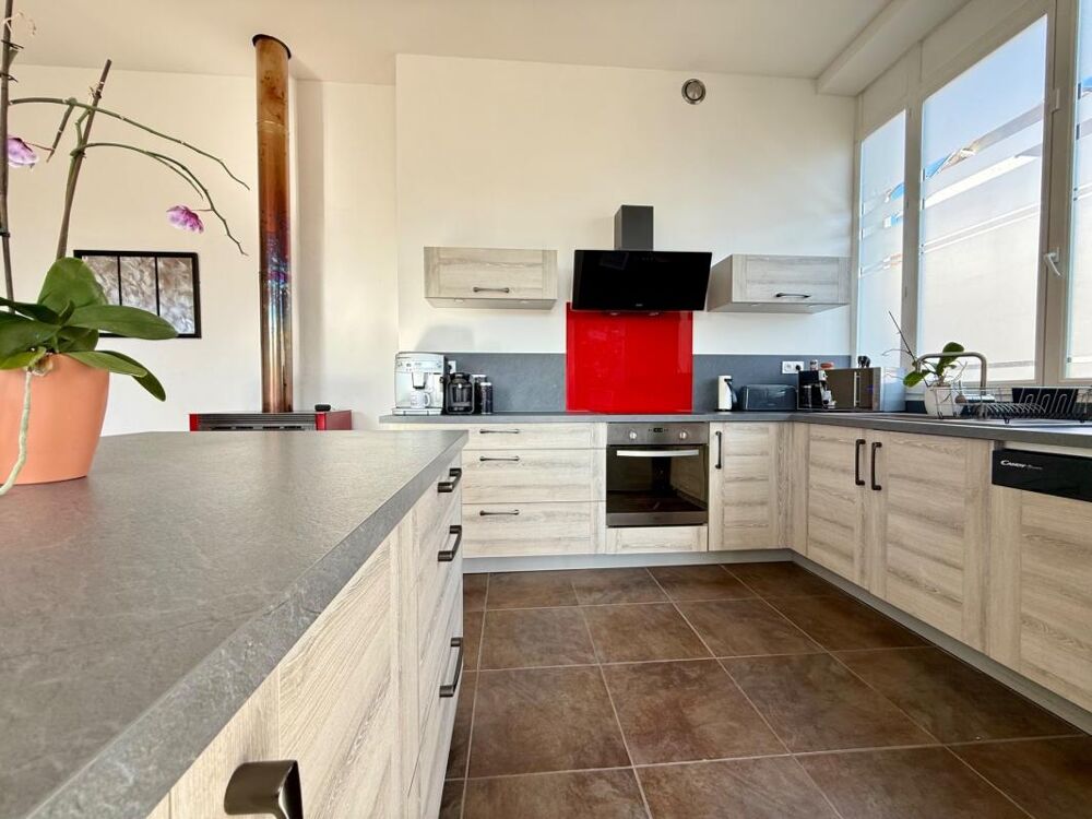 Vente Maison Maison à vendre 4 pièces LE CHAMBON FEUGEROLLES (42) La Cotatay Le chambon feugerolles