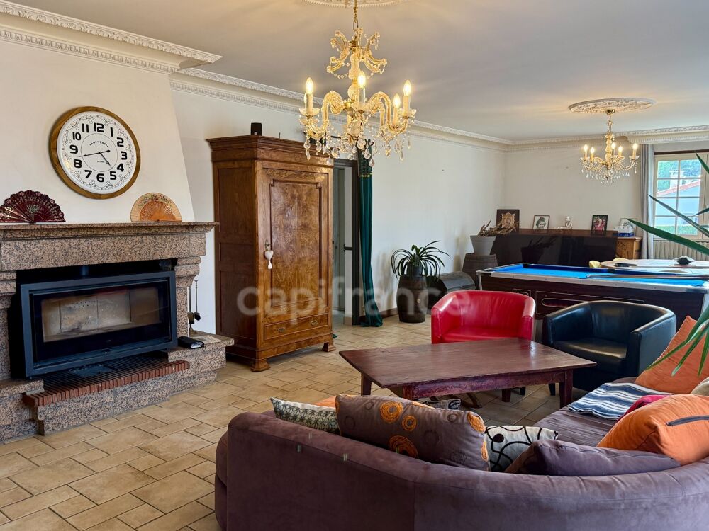 Vente Maison ? Une maison familiale aux volumes généreux et au potentiel remarquable Le tallud