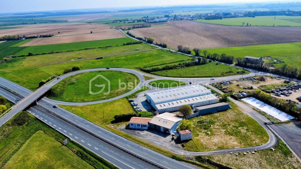 ENSEMBLE IMMOBILIER  VISIBILITÉ NATIONALE 11  AXE STRATÉGIQUE NIORT / LA ROCHELLE