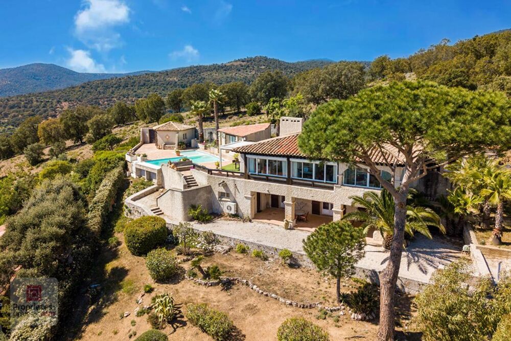  vendre  Proprit/chteau Les Issambres (83380)