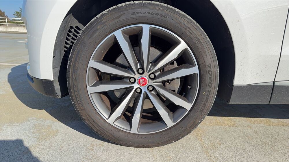 F-PACE 3.0 V6 300 AWD BVA8 R-Sport - Automatique 2017 occasion 83600 Frejus