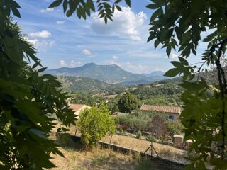  Maison  vendre 5 pices 185 m