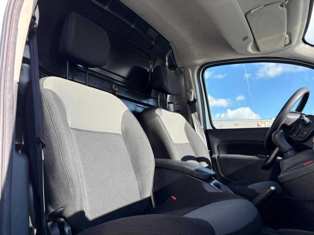 Kangoo Express L1 1.5 dCi 75 CH G&eacute;n&eacute;rique - GARANTIE 6 MOIS 2018 occasion 14650 Carpiquet