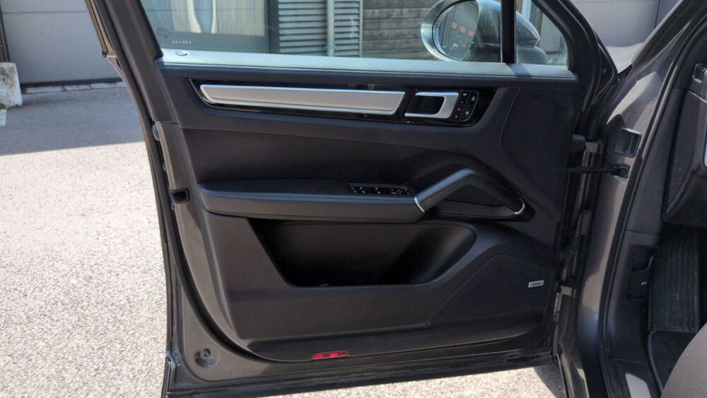Cayenne 3.0 V6 462 e-Hybrid 4X4 Tiptronic 8 Platinum Edition - Autom 2020 occasion 44800 Saint Herblain