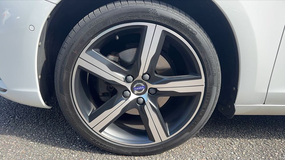 V60 2.0 TDi 190 D4 Geartronic R-Design - Automatique 2018 occasion 54000 Nancy